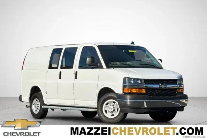 $28984 : Chevrolet Express 2024 2500 image 1
