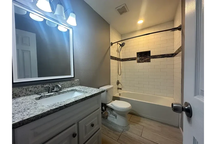 $980 : modern kitchen  home image 5