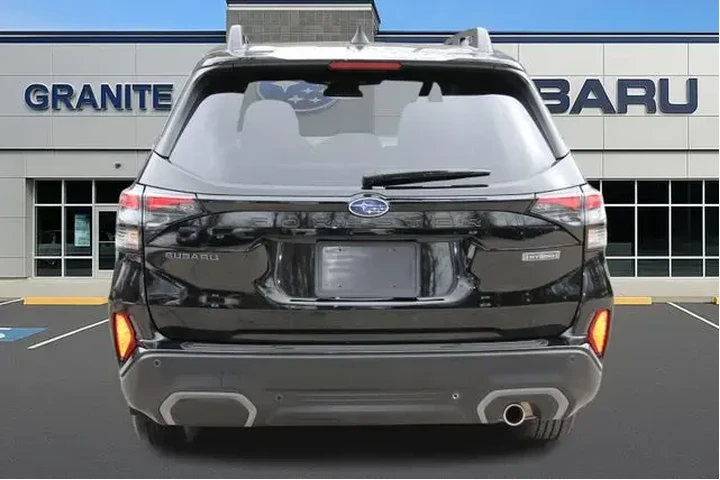$39499 : Subaru Forester 2025 AWD Lim image 9