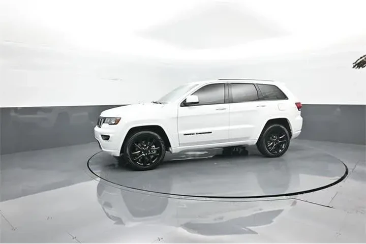 $26358 : Jeep Grand Cherokee 2021 4x4 image 4