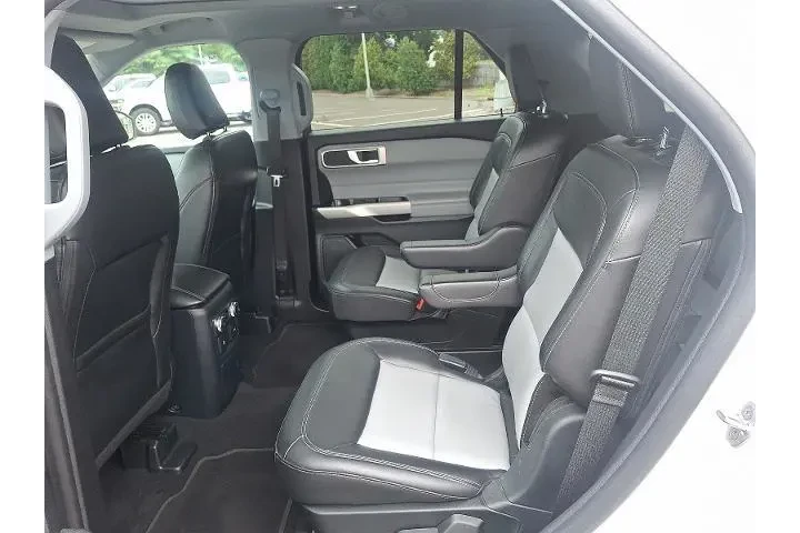 $24249 : Ford Explorer 2022 AWD XLT 4 image 10