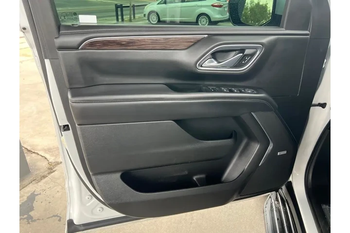 2021 Tahoe LT 4WD image 10