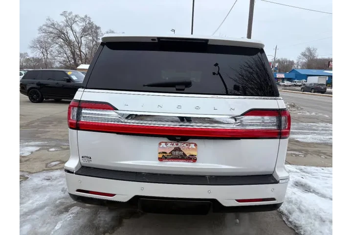 $27950 : 2019 Navigator Reserve image 6