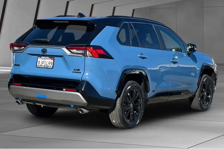 $31500 : Toyota RAV4 Hybrid 2023 AWD image 4