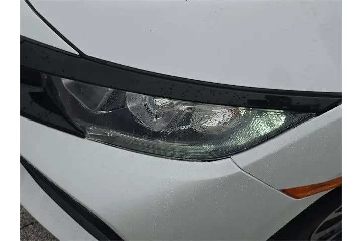 $13990 : Honda Civic 2017 LX 4dr Hatc image 8