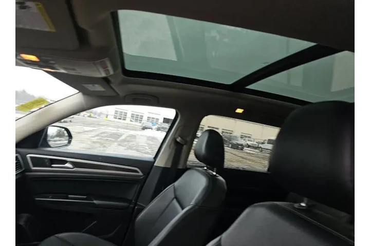 $16995 : 2019 Atlas V6 SE 4Motion image 8