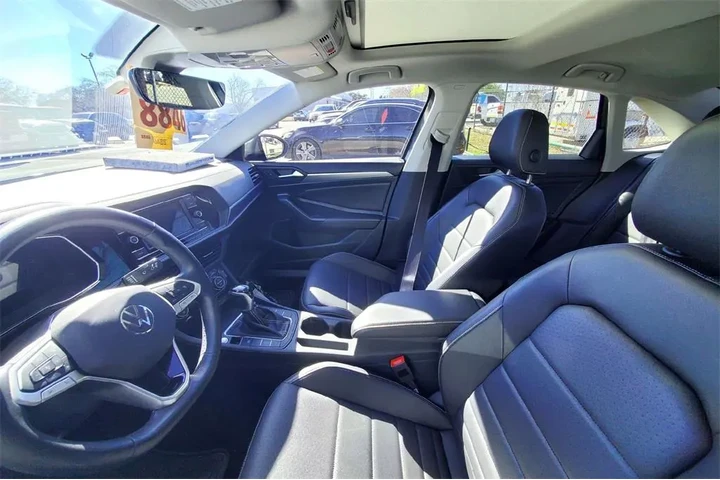 $22789 : Volkswagen Jetta 2023 SE 4dr image 9