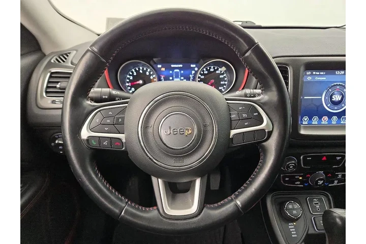 $15998 : Jeep Compass 2020 4x4 Trailh image 10
