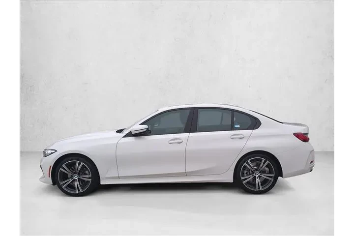 $33354 : BMW 3 Series 2023 330i 4dr S image 9