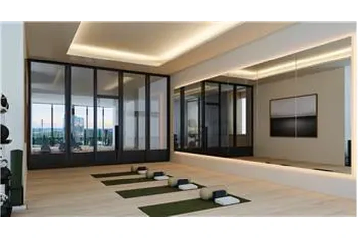 $3133 : Rental property with 0 bedro image 3