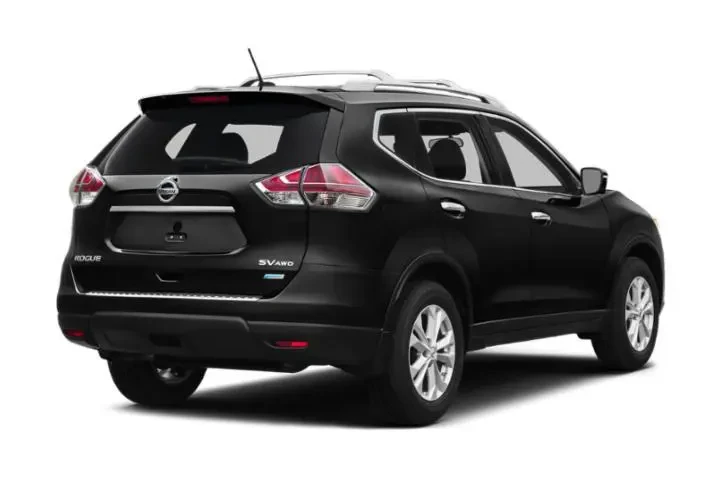 $3445 : Nissan Rogue 2015 AWD SV 4dr image 3