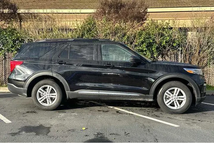 $29254 : Ford Explorer 2024 AWD XLT 4 image 7