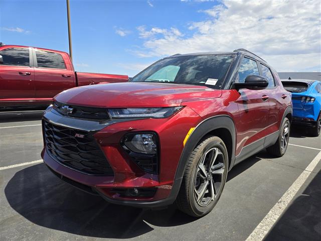 $23232 : Pre-Owned 2022 Trailblazer RS image 2