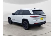 $34288 : Jeep Grand Cherokee 2023 4x4 thumbnail