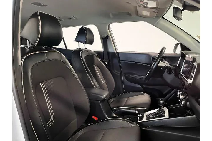 $17940 : Hyundai VENUE 2022 Limited 4 image 10