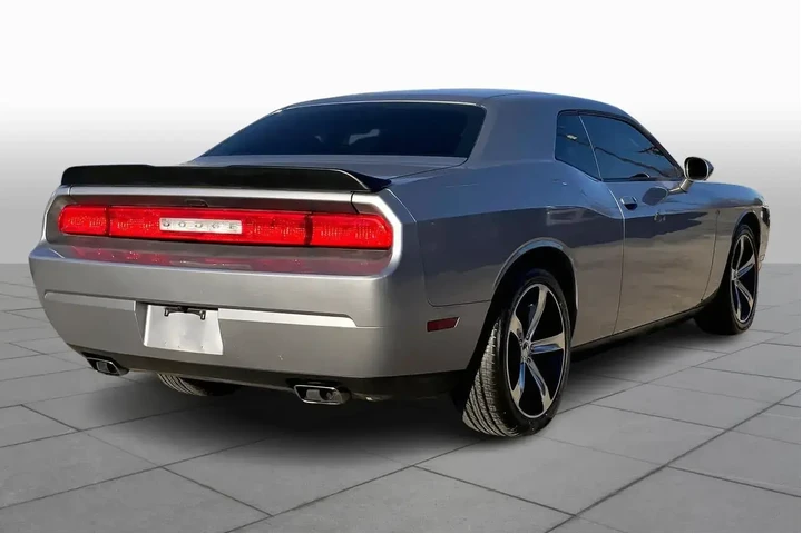 $11586 : Dodge Challenger 2014 SXT 2d image 10