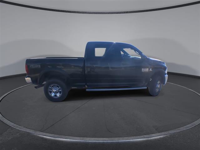 PRE-OWNED 2018 RAM 2500 TRADE image 9