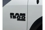 $32888 : Ram 1500 Classic 2024 4x4 SL thumbnail