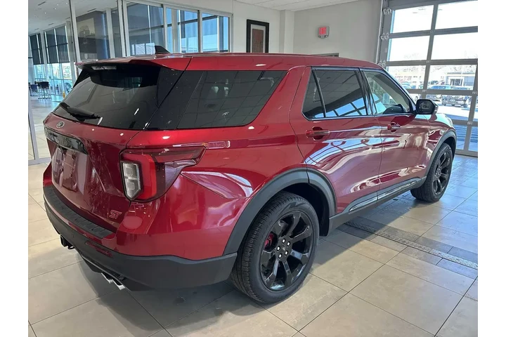 $39887 : Ford Explorer 2022 AWD ST 4d image 3
