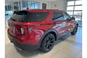 $39887 : Ford Explorer 2022 AWD ST 4d thumbnail