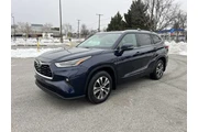 $26500 : 2021 Highlander XLE thumbnail