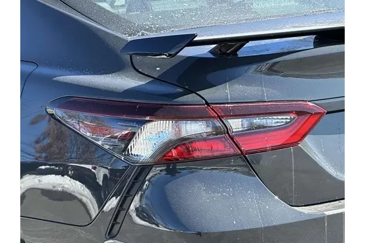 $34054 : Toyota Camry 2023 XSE V6 4dr image 9