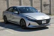 $1900 : Hyundai / Elantra thumbnail