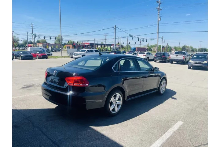 $5500 : 2013 Passat SE image 6