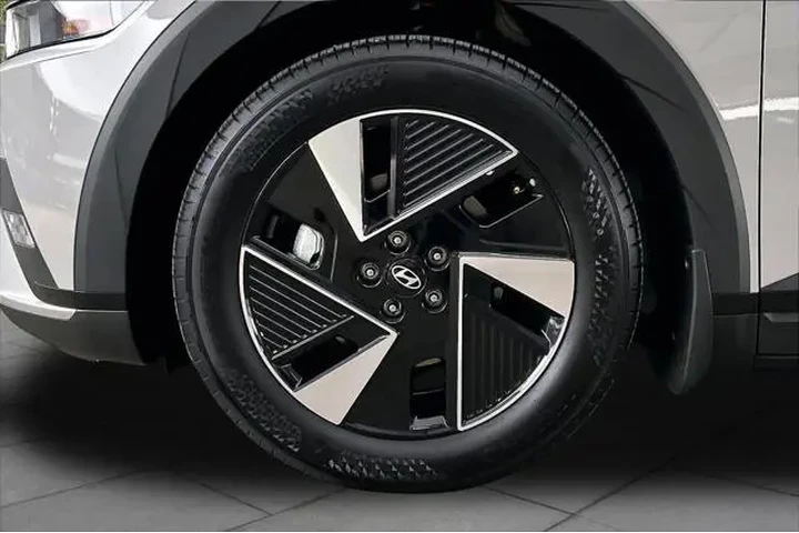 $35708 : Hyundai IONIQ 5 2026 SEL 4dr image 10