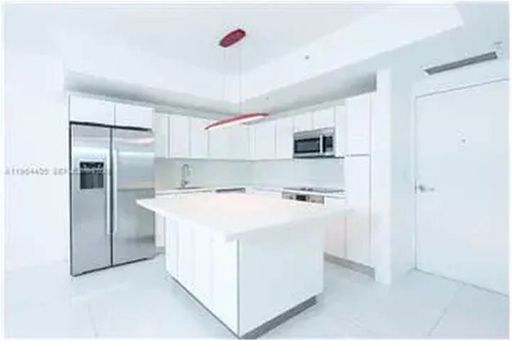 $3900 : Rental property with 2 bedro image 2