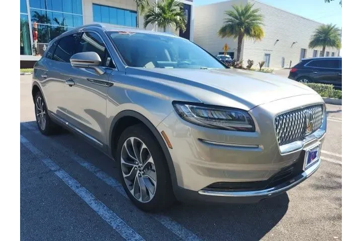 $33990 : Lincoln Nautilus 2023 AWD Re image 3