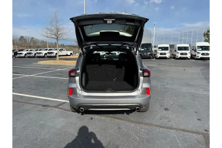 $21498 : Ford Escape 2024 ST-Line 4dr image 7