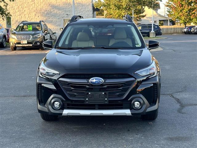 $40112 : PRE-OWNED 2024 SUBARU OUTBACK image 6