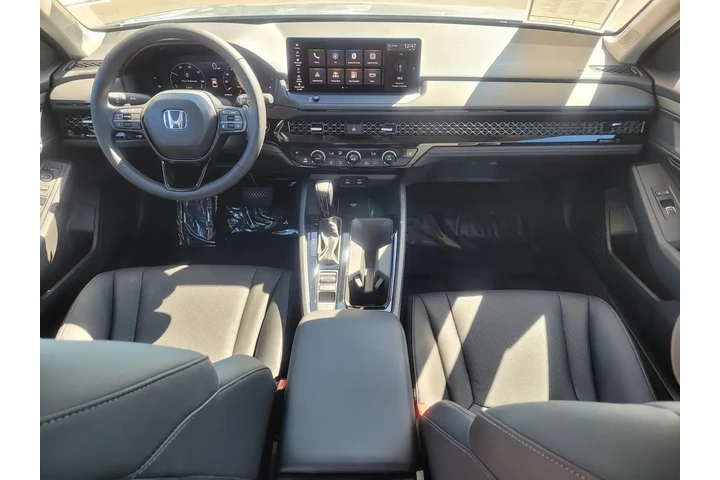 $32887 : Honda Accord Hybrid 2026 EX- image 10