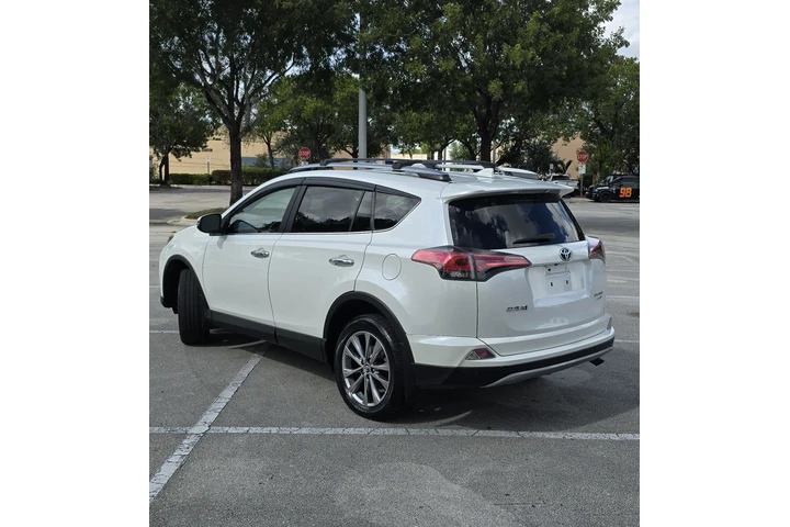 $13999 : Rav Limited image 8