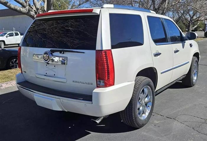 $15499 : 2011 CADILLAC ESCALADE image 6