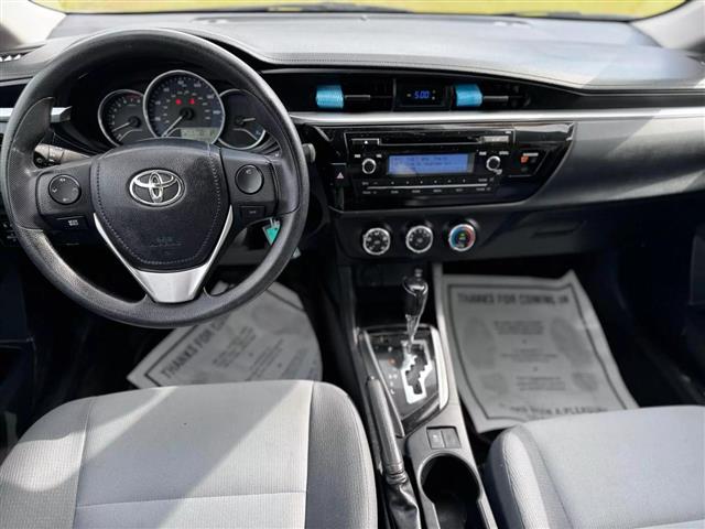 $10900 : 2014 TOYOTA COROLLA image 10