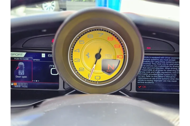 $499995 : Ferrari F8 Spider Base image 2