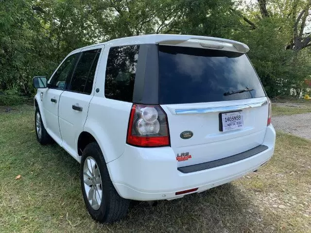 $11495 : 2011 Land Rover LR2 image 10