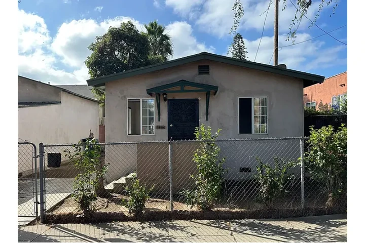 $1500 : Casa De renta🏠 Los Angele, CA image 1