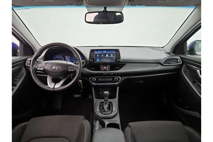 $13998 : Hyundai ELANTRA GT 2020 4dr image 9