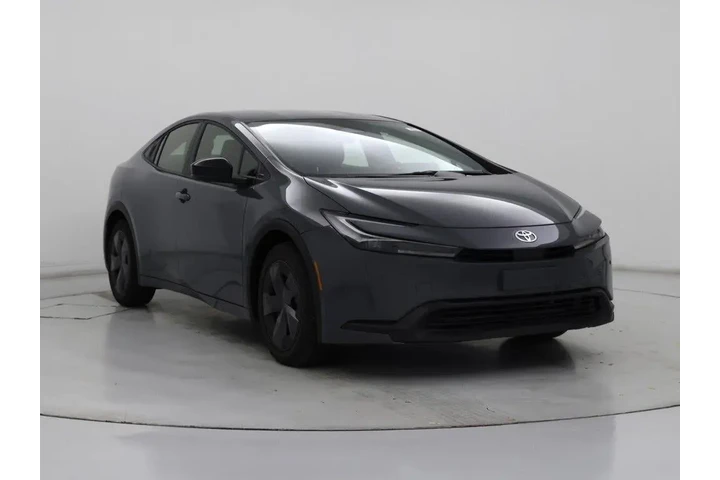 $29998 : Toyota Prius 2024 LE 4dr Hat image 1