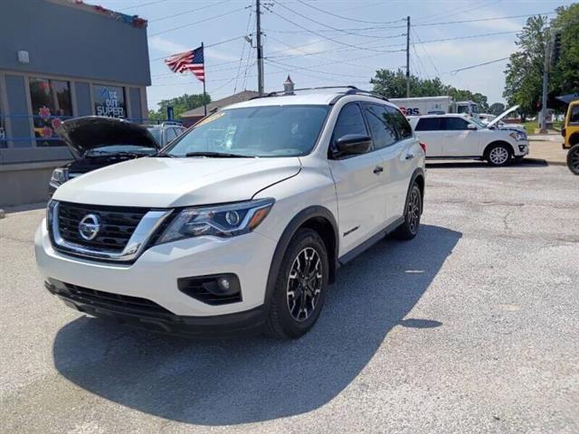 $22900 : 2020 Pathfinder SV image 1