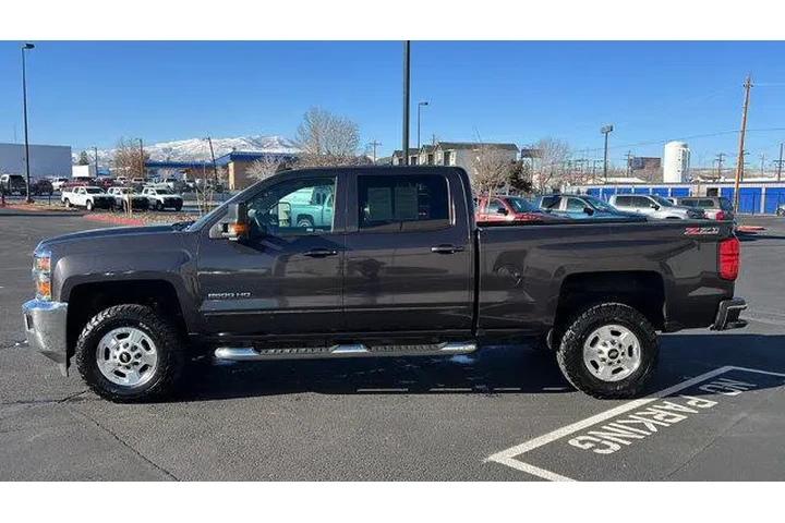 $33984 : Chevrolet Silverado 2500HD 2 image 8