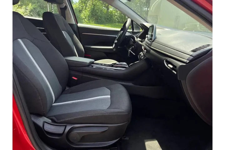 $12999 : 2021 Sonata SE image 10