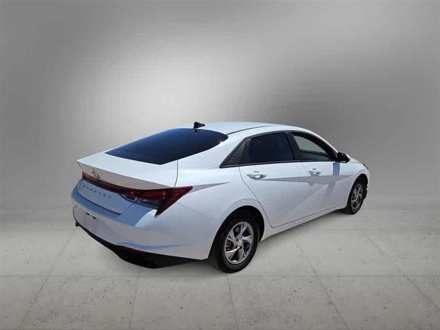 $16790 : Pre-Owned 2021 Hyundai Elantr image 5