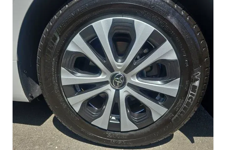 $28995 : Toyota Prius Prime 2022 Limi image 6