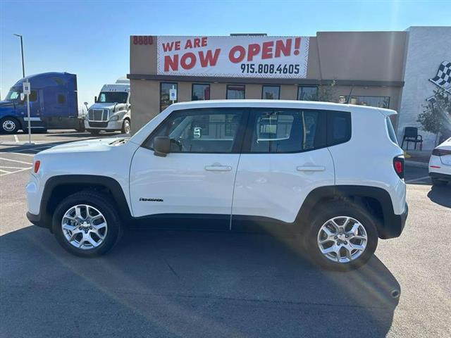 $21995 : Pre-Owned 2022 Renegade Sport image 9