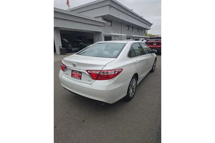 $21056 : Toyota Camry 2015 XSE V6 4dr image 3