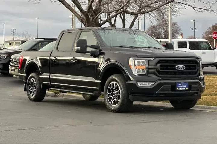 $39995 : Ford F-150 2022 4x4 XLT 4dr image 9